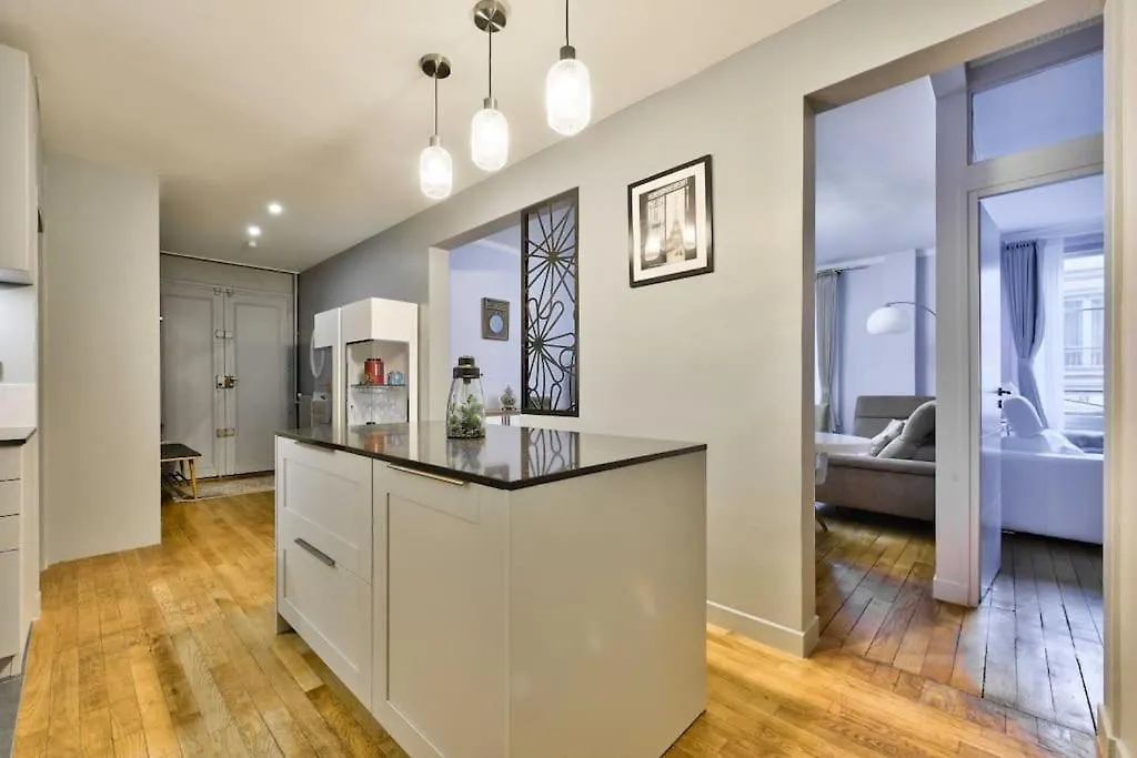 Nice 3Br Flat Near Porte D'Orleans Metro Station Appartement Parijs